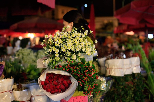 Millénaire de Thang Long-Hanoi: les marchés aux fleurs gardent leur bouquet